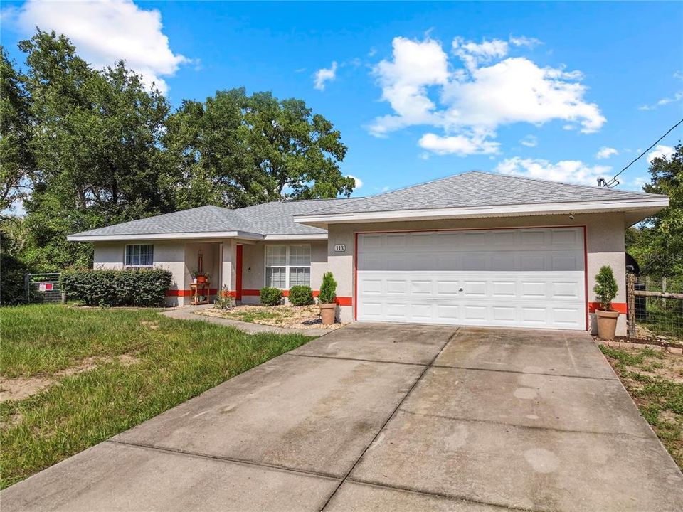 For Sale: $335,000 (3 beds, 2 baths, 1362 Square Feet)