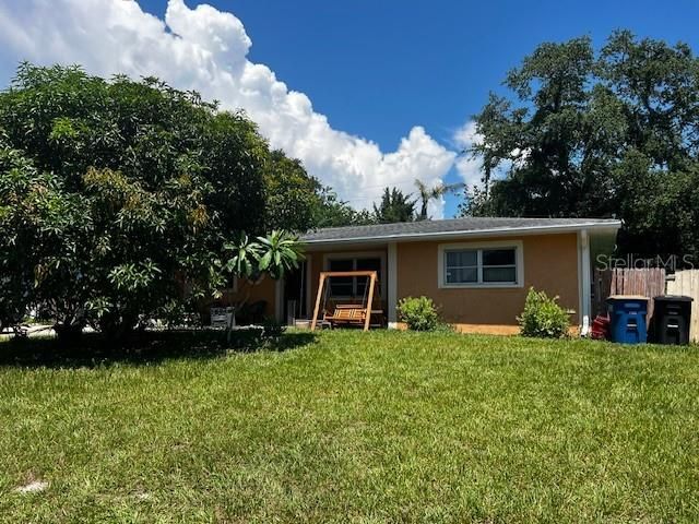 Под контрактом: $243,000 (3 спален, 2 ванн, 1494 Квадратных фут)