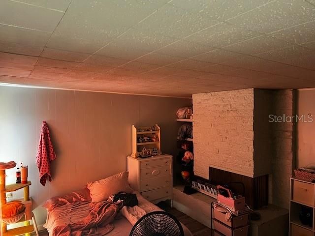 Под контрактом: $243,000 (3 спален, 2 ванн, 1494 Квадратных фут)