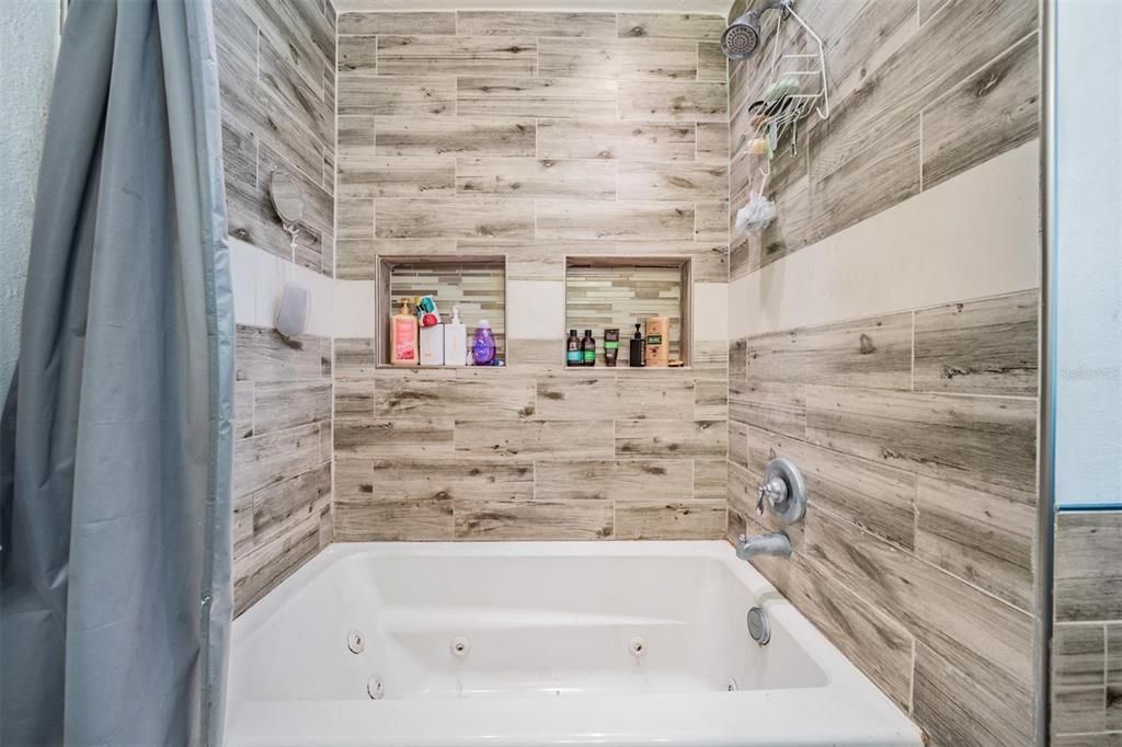 待售: $769,500 (6 贝兹, 4 浴室, 3190 平方英尺)