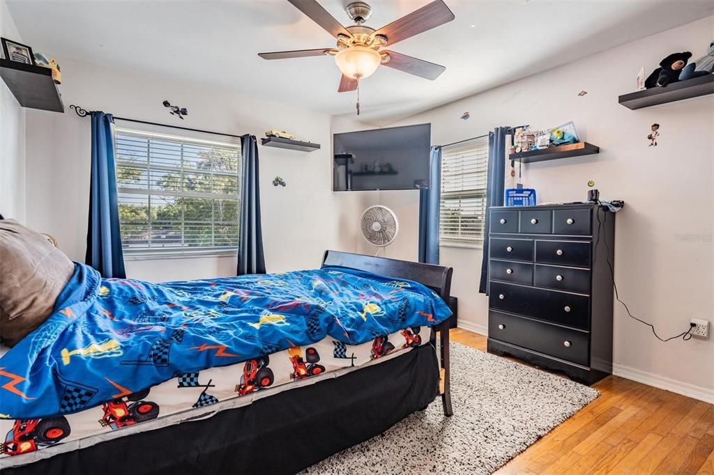 待售: $769,500 (6 贝兹, 4 浴室, 3190 平方英尺)