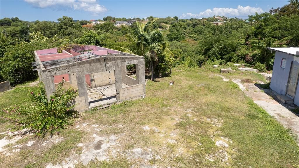 For Sale: $315,000 (4 beds, 1 baths, 1300 Square Feet)