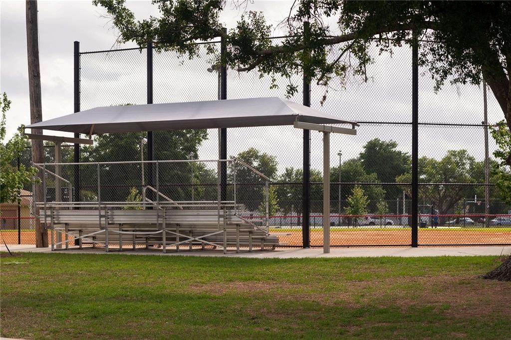 En Venta: $64,900 (0.21 acres)