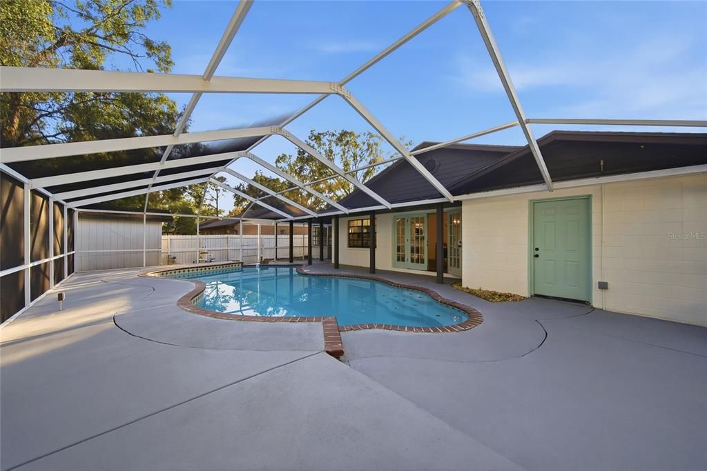 На продажу: $438,900 (4 спален, 2 ванн, 1839 Квадратных фут)