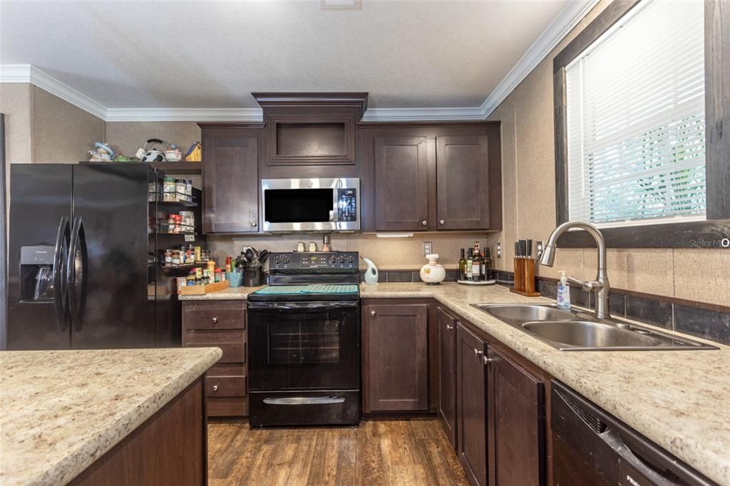 En Venta: $320,000 (5 camas, 3 baños, 2160 Pies cuadrados)