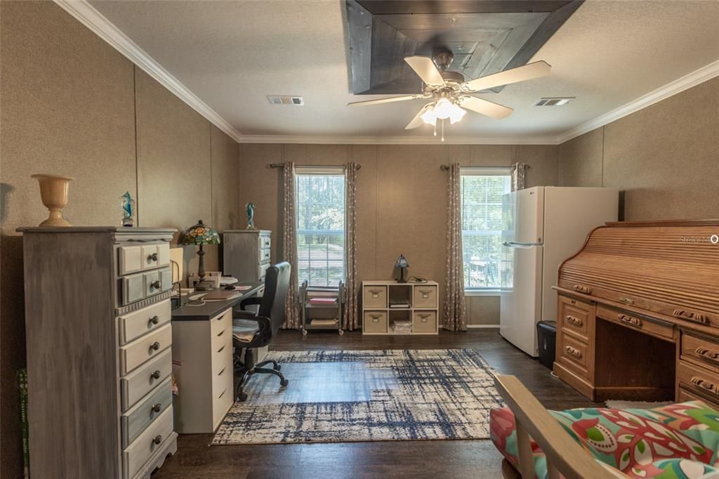 En Venta: $320,000 (5 camas, 3 baños, 2160 Pies cuadrados)