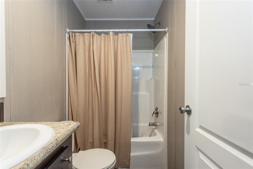 En Venta: $320,000 (5 camas, 3 baños, 2160 Pies cuadrados)