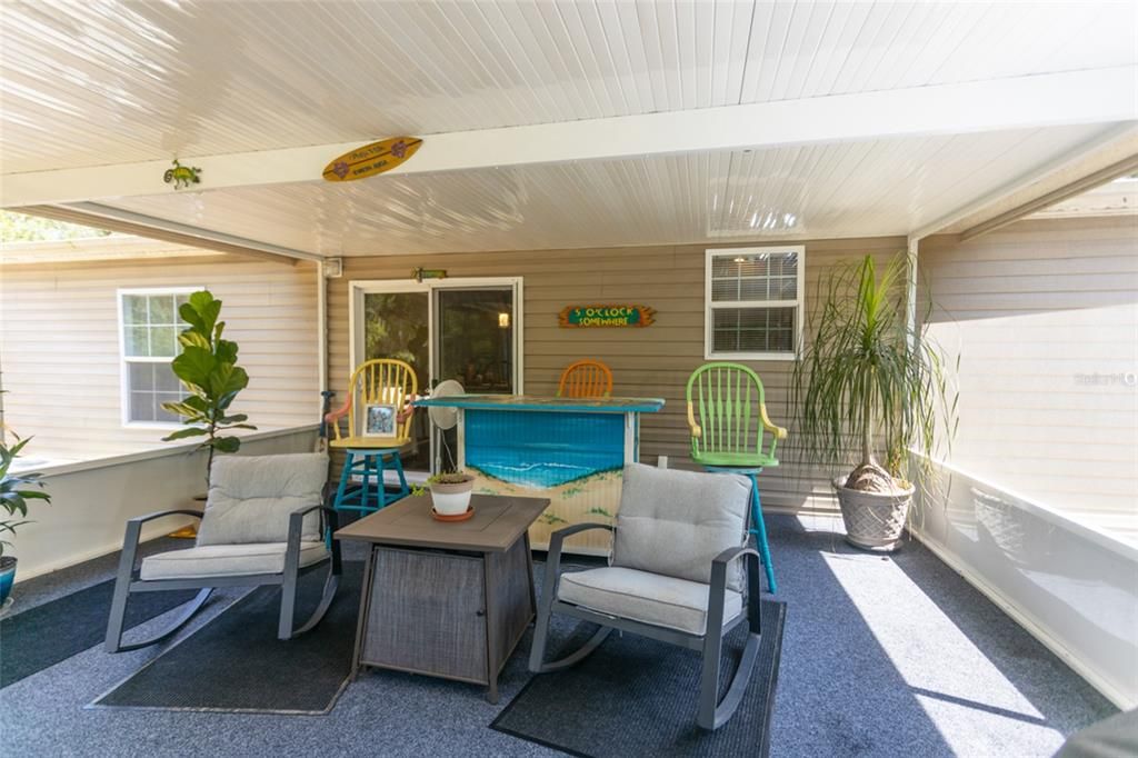 En Venta: $320,000 (5 camas, 3 baños, 2160 Pies cuadrados)