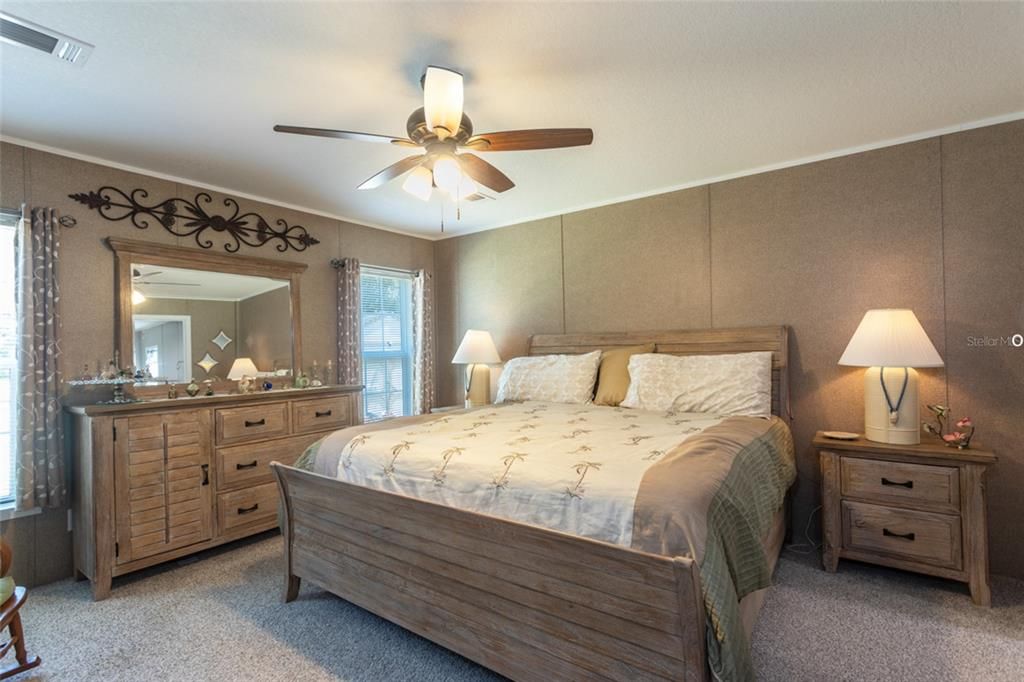 En Venta: $320,000 (5 camas, 3 baños, 2160 Pies cuadrados)