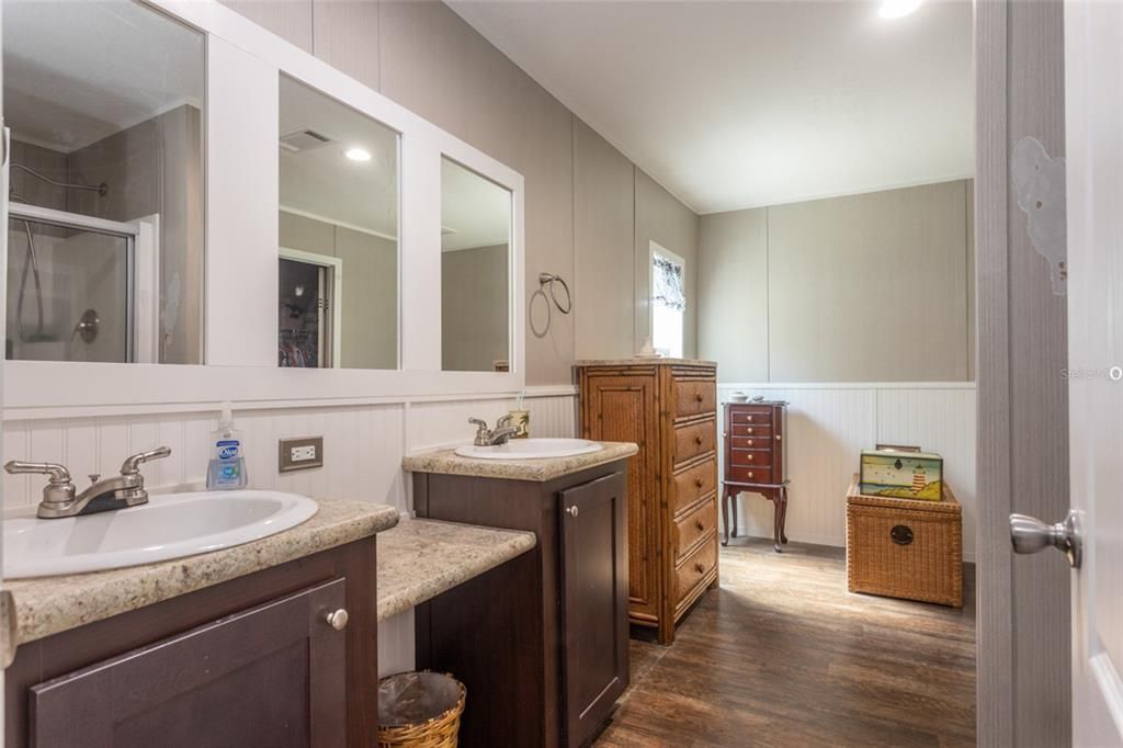 En Venta: $320,000 (5 camas, 3 baños, 2160 Pies cuadrados)