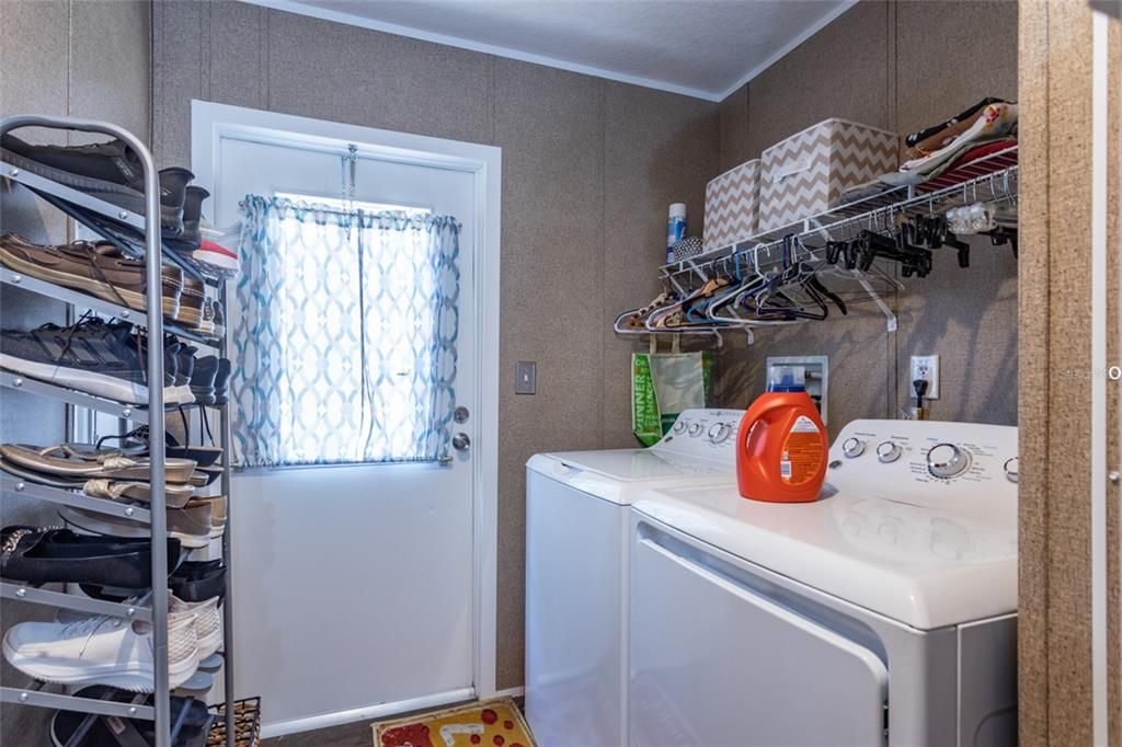 En Venta: $320,000 (5 camas, 3 baños, 2160 Pies cuadrados)