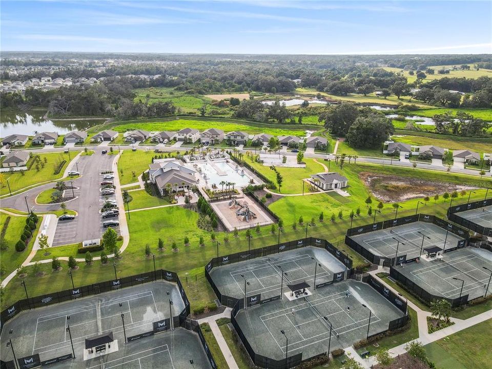 На продажу: $275,000 (3 спален, 2 ванн, 1634 Квадратных фут)