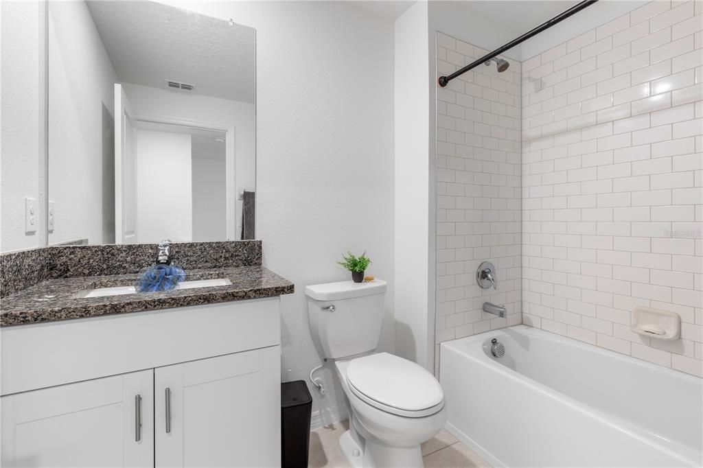 На продажу: $275,000 (3 спален, 2 ванн, 1634 Квадратных фут)