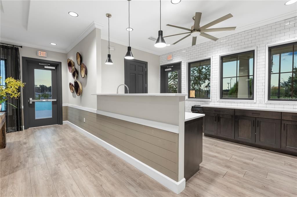 На продажу: $275,000 (3 спален, 2 ванн, 1634 Квадратных фут)