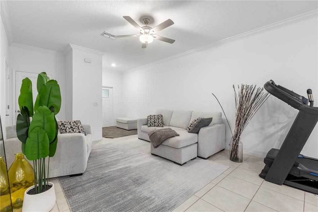 На продажу: $275,000 (3 спален, 2 ванн, 1634 Квадратных фут)