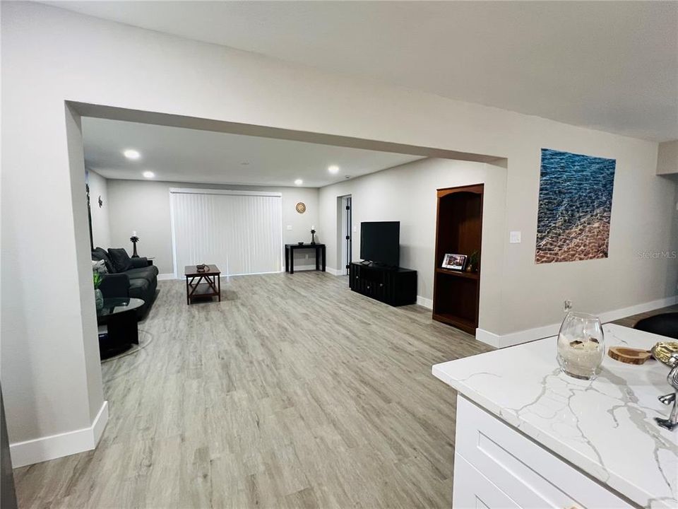 For Rent: $4,975 (3 beds, 2 baths, 1596 Square Feet)