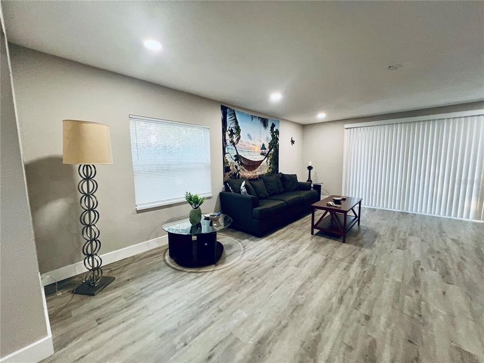 For Rent: $4,975 (3 beds, 2 baths, 1596 Square Feet)