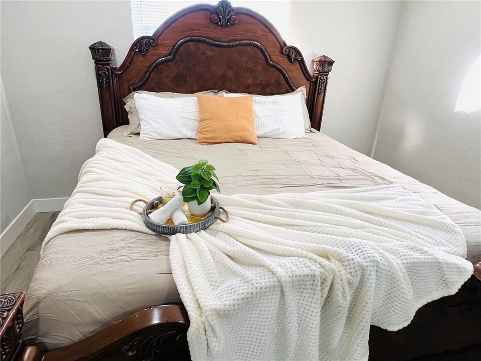 For Rent: $4,975 (3 beds, 2 baths, 1596 Square Feet)