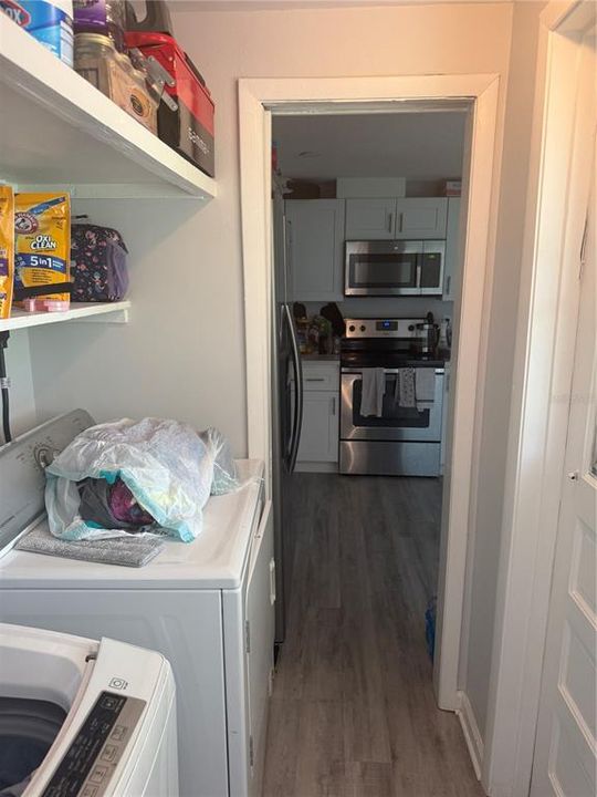 待售: $410,000 (4 贝兹, 0 浴室, 1686 平方英尺)