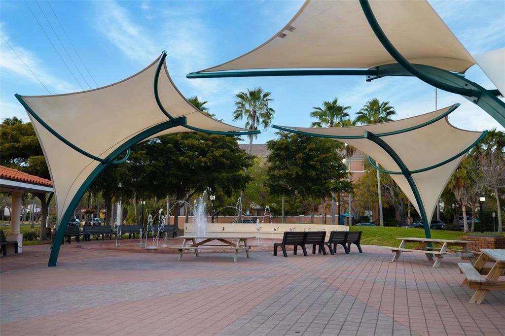 待售: $410,000 (4 贝兹, 0 浴室, 1686 平方英尺)