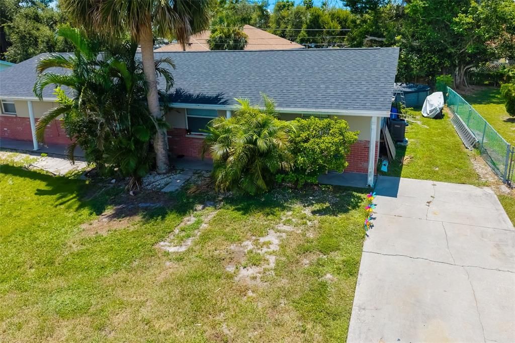 待售: $410,000 (4 贝兹, 0 浴室, 1686 平方英尺)