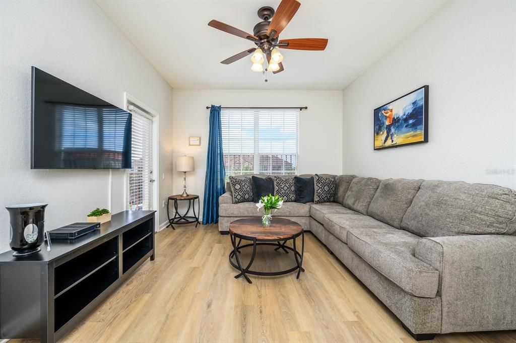 Active With Contract: $495,000 (3 beds, 2 baths, 1412 Square Feet)