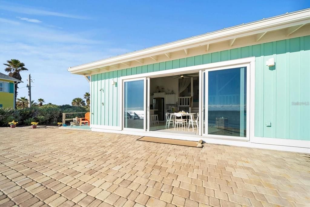 出租: $5,000 (3 贝兹, 2 浴室, 1134 平方英尺)