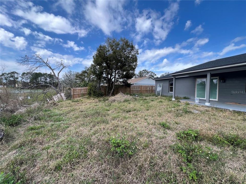 For Sale: $260,000 (3 beds, 2 baths, 1636 Square Feet)