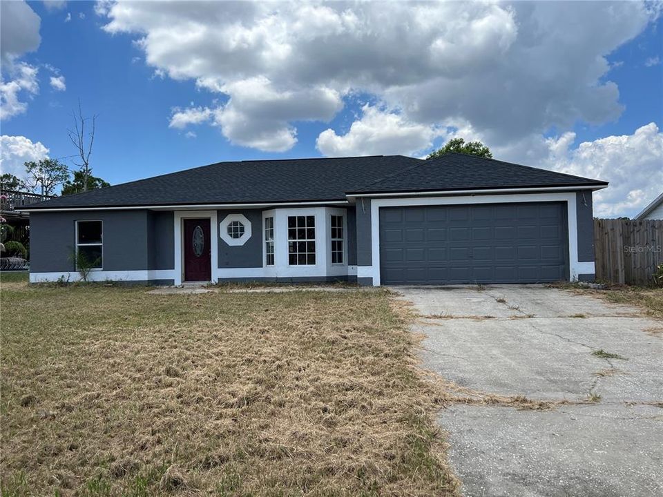 For Sale: $260,000 (3 beds, 2 baths, 1636 Square Feet)