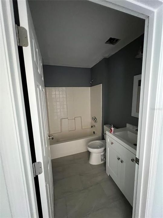 For Sale: $260,000 (3 beds, 2 baths, 1636 Square Feet)