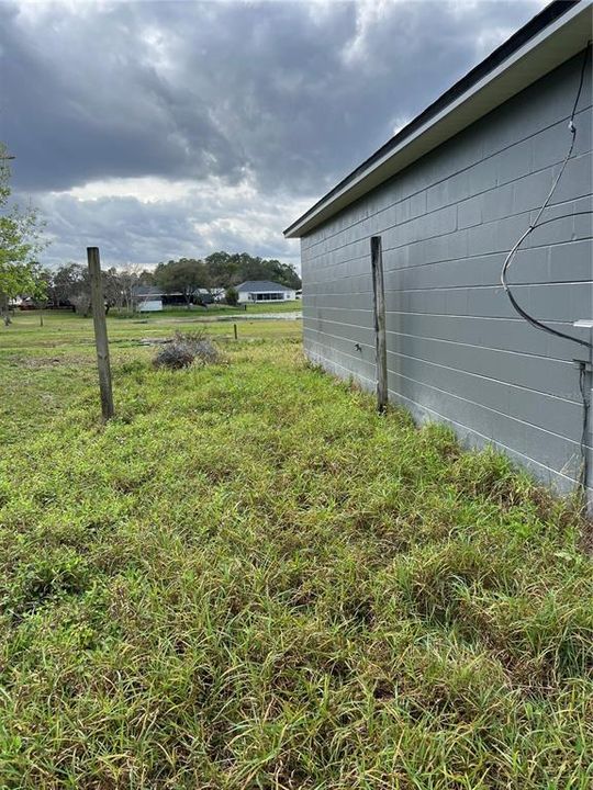 For Sale: $260,000 (3 beds, 2 baths, 1636 Square Feet)