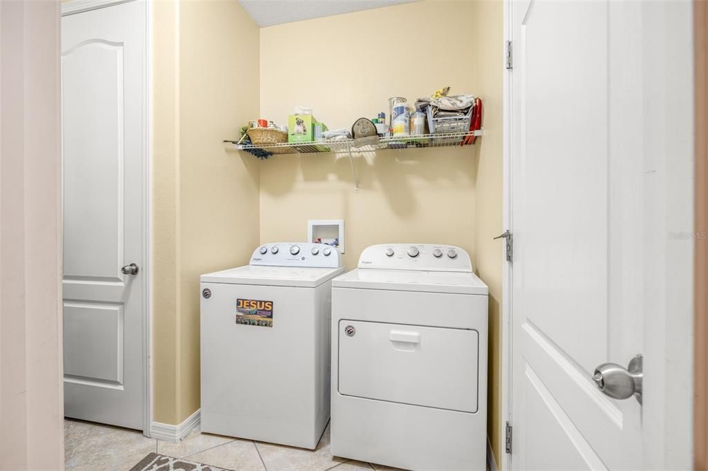 For Sale: $350,000 (3 beds, 2 baths, 1670 Square Feet)