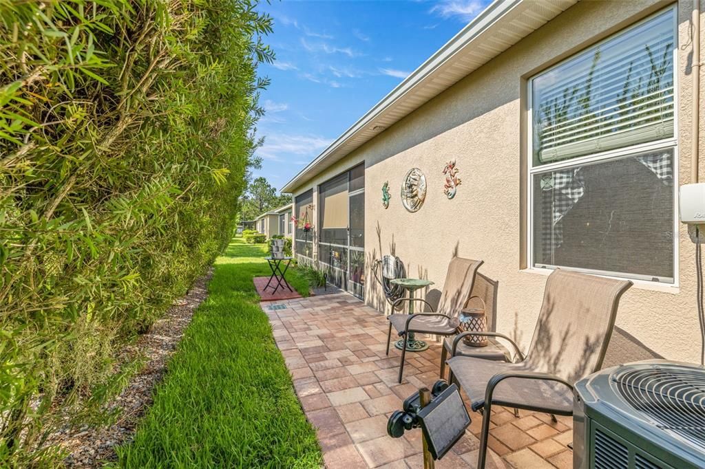For Sale: $350,000 (3 beds, 2 baths, 1670 Square Feet)