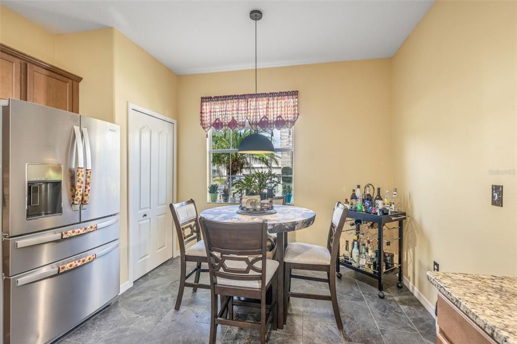 For Sale: $350,000 (3 beds, 2 baths, 1670 Square Feet)