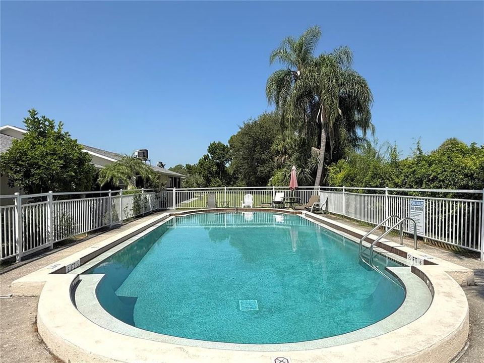 待售: $152,500 (2 贝兹, 2 浴室, 972 平方英尺)