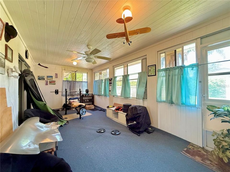 待售: $152,500 (2 贝兹, 2 浴室, 972 平方英尺)