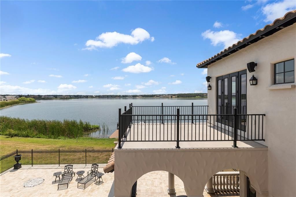 For Sale: $1,995,900 (4 beds, 5 baths, 4319 Square Feet)