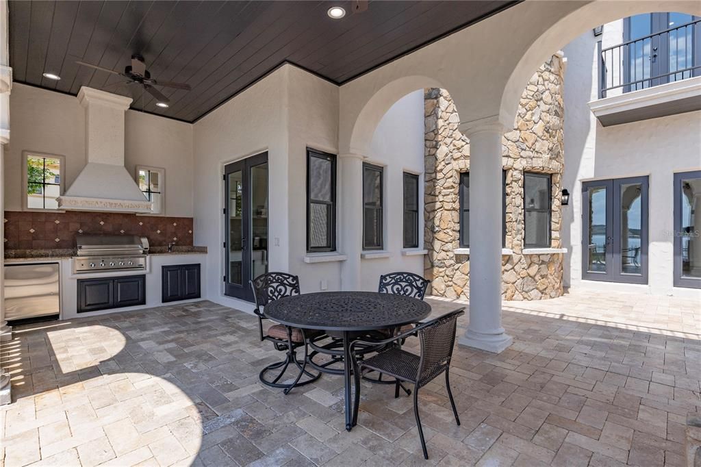 For Sale: $1,995,900 (4 beds, 5 baths, 4319 Square Feet)