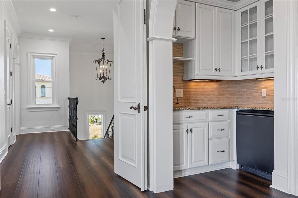 For Sale: $1,995,900 (4 beds, 5 baths, 4319 Square Feet)