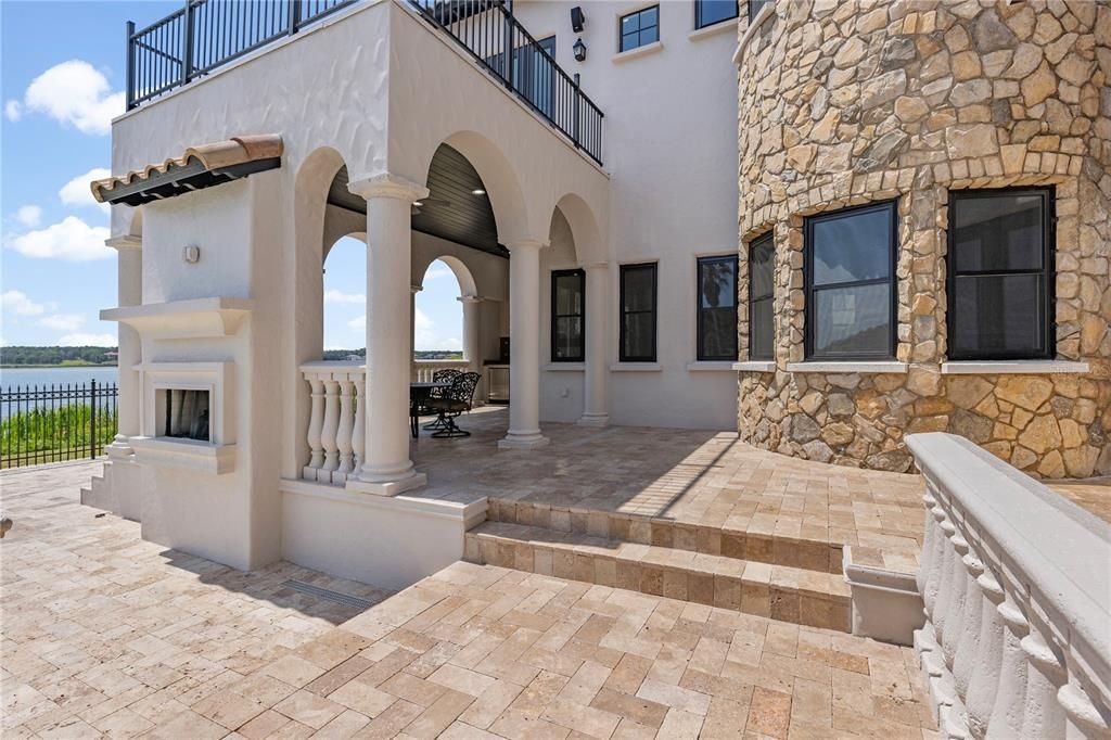 For Sale: $1,995,900 (4 beds, 5 baths, 4319 Square Feet)