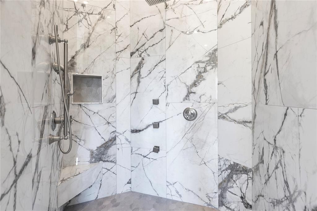 For Sale: $1,995,900 (4 beds, 5 baths, 4319 Square Feet)