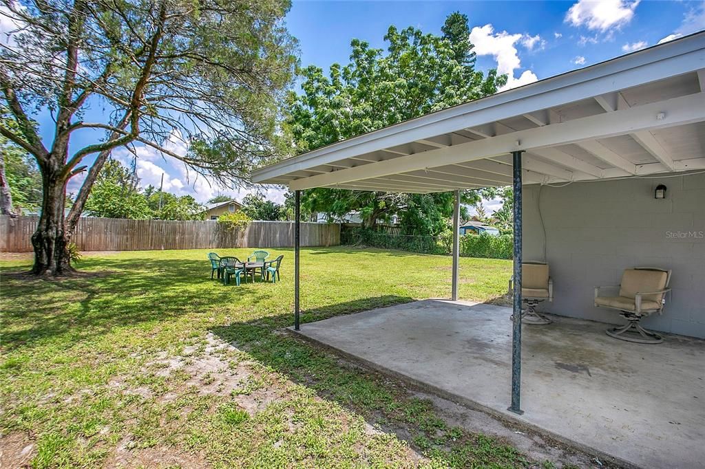 For Sale: $355,000 (3 beds, 2 baths, 1260 Square Feet)