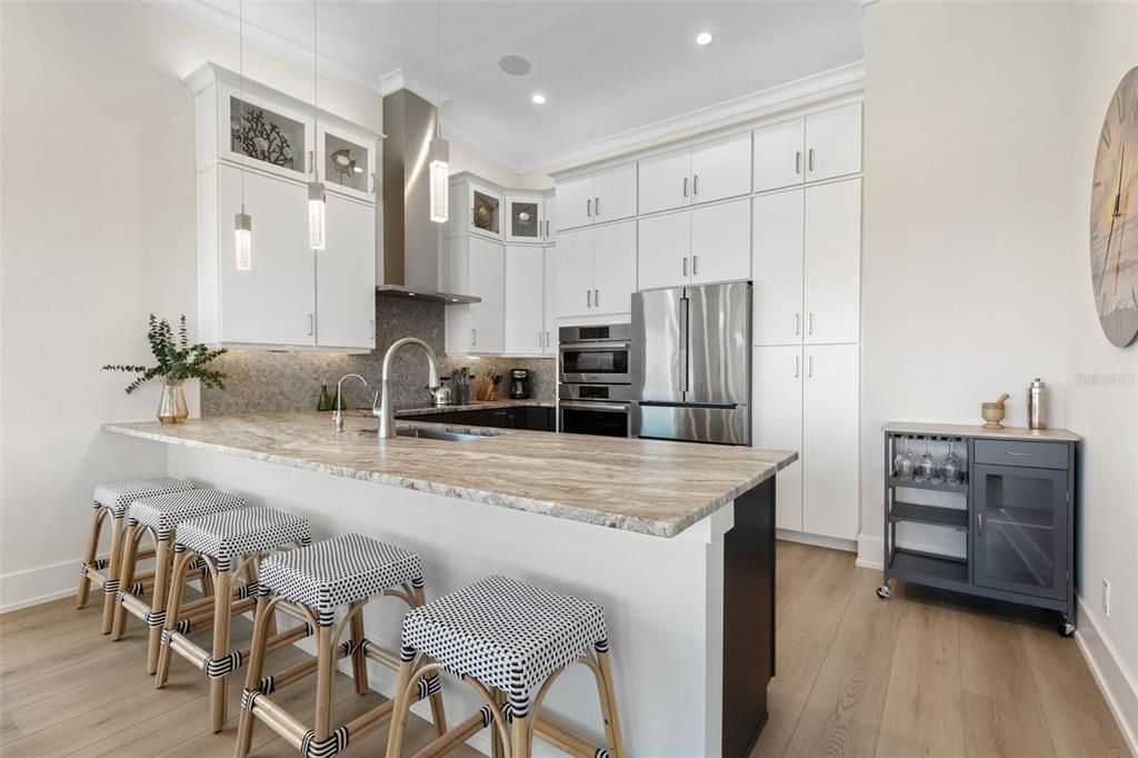 En Venta: $1,699,900 (5 camas, 4 baños, 2960 Pies cuadrados)