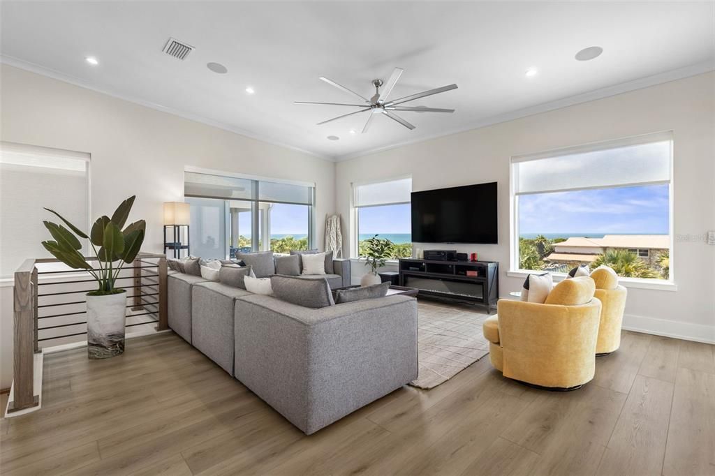 En Venta: $1,699,900 (5 camas, 4 baños, 2960 Pies cuadrados)