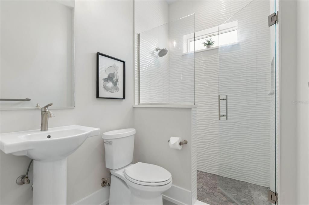 En Venta: $1,699,900 (5 camas, 4 baños, 2960 Pies cuadrados)