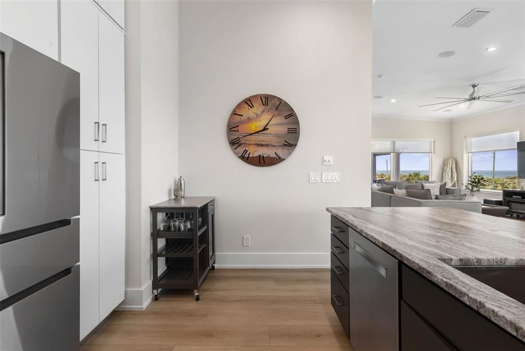 En Venta: $1,699,900 (5 camas, 4 baños, 2960 Pies cuadrados)