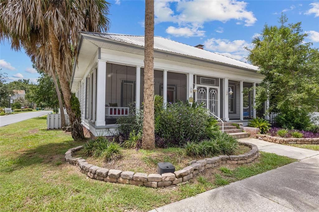 Active With Contract: $374,000 (4 beds, 3 baths, 3556 Square Feet)