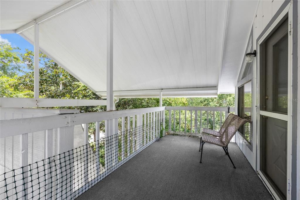 Active With Contract: $374,000 (4 beds, 3 baths, 3556 Square Feet)