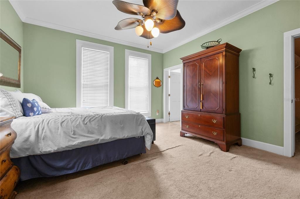 Active With Contract: $374,000 (4 beds, 3 baths, 3556 Square Feet)