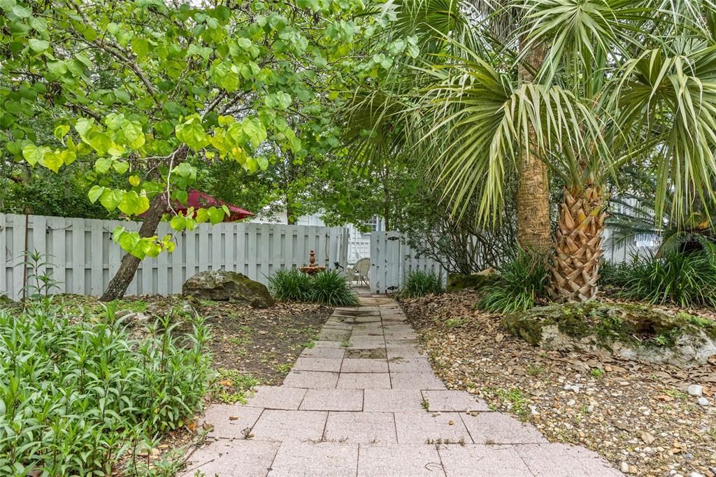 Active With Contract: $374,000 (4 beds, 3 baths, 3556 Square Feet)